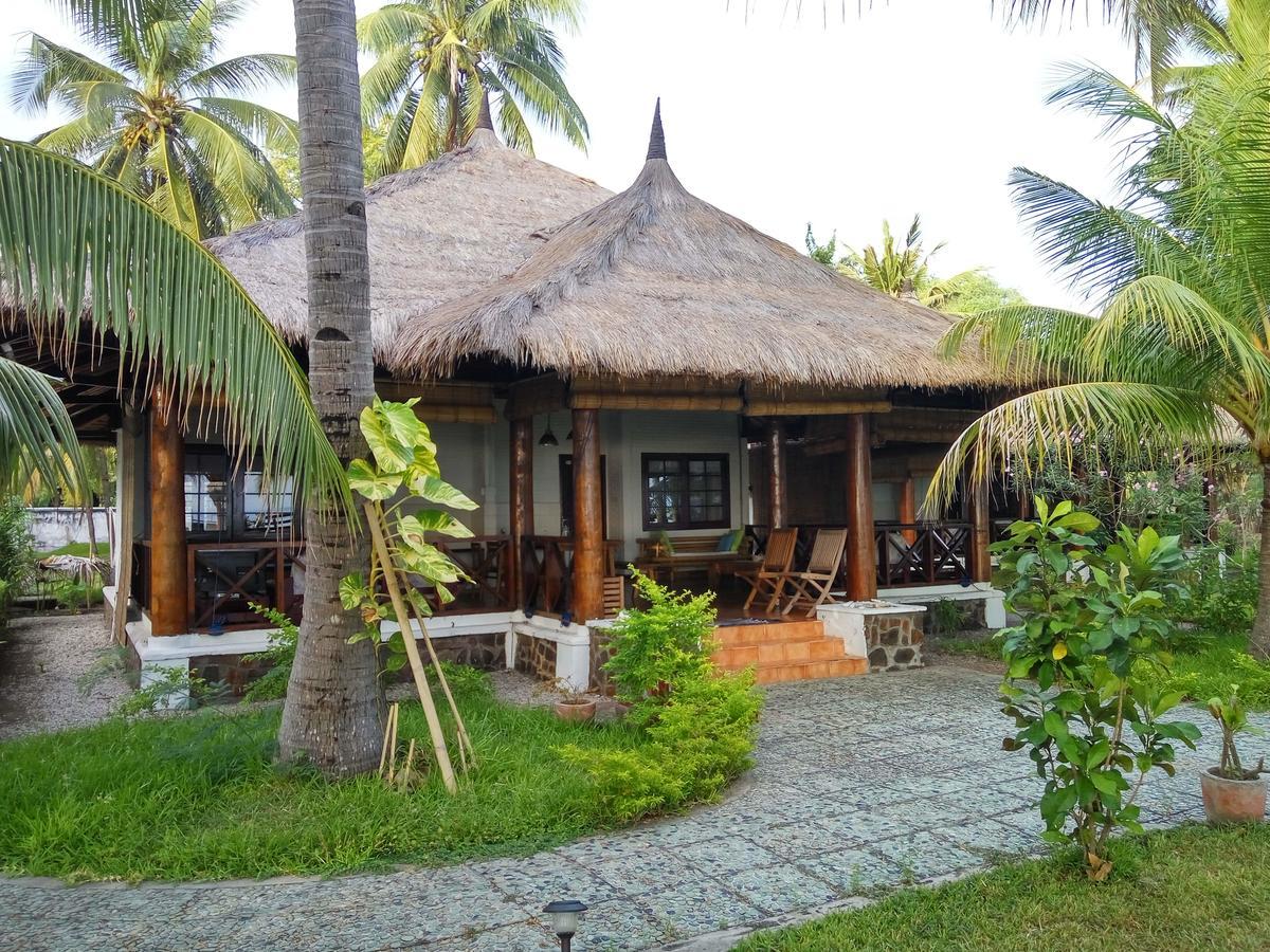 Amrita Maumere Resort Exterior photo