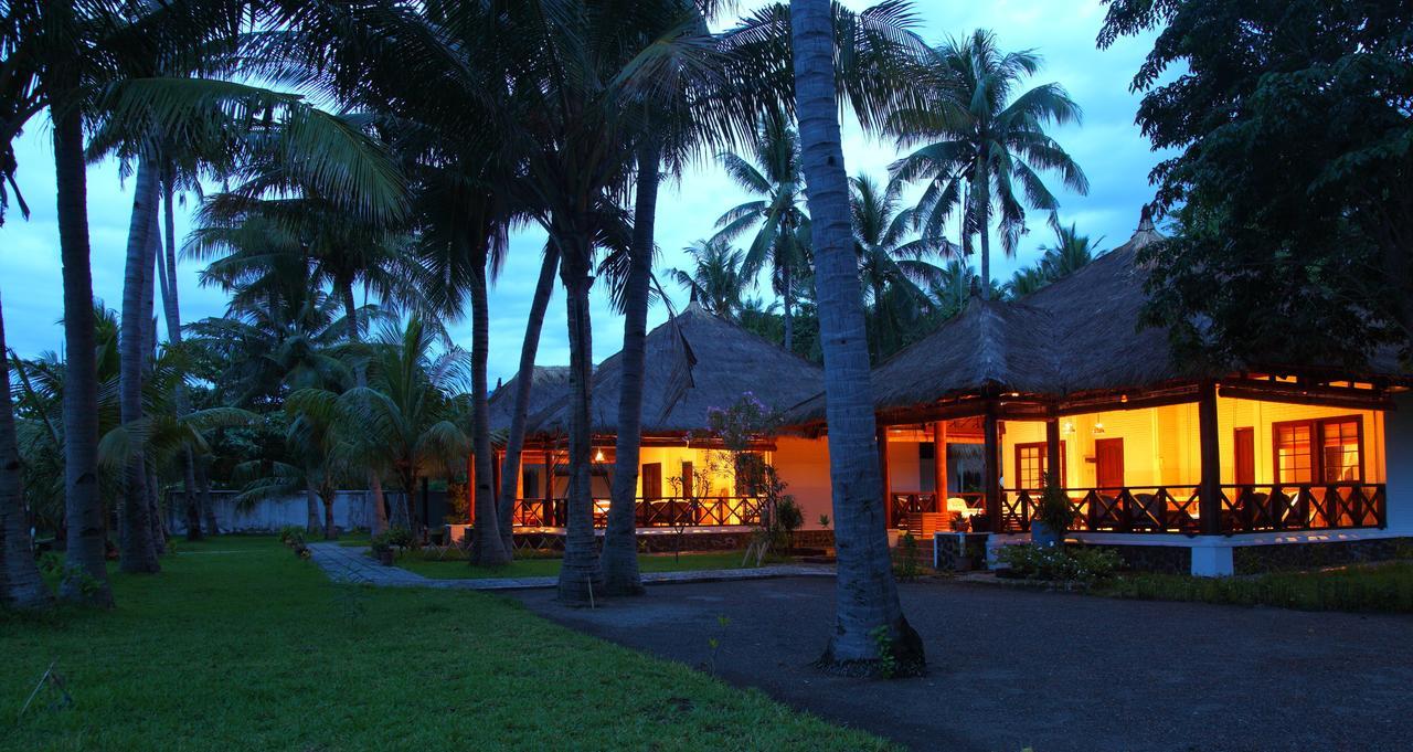 Amrita Maumere Resort Exterior photo